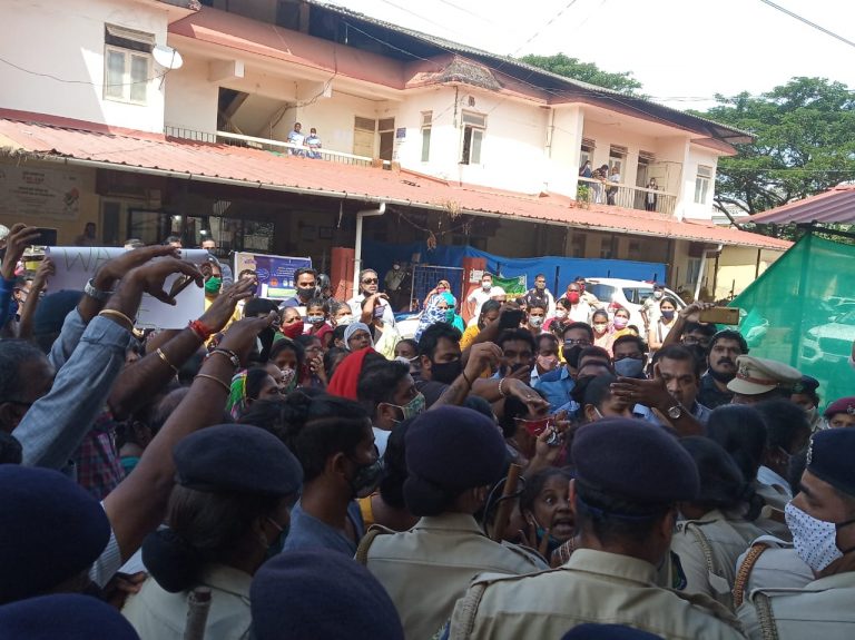Several Porvorim women file complaint against PI, male constable for hitting, pushing them during protest