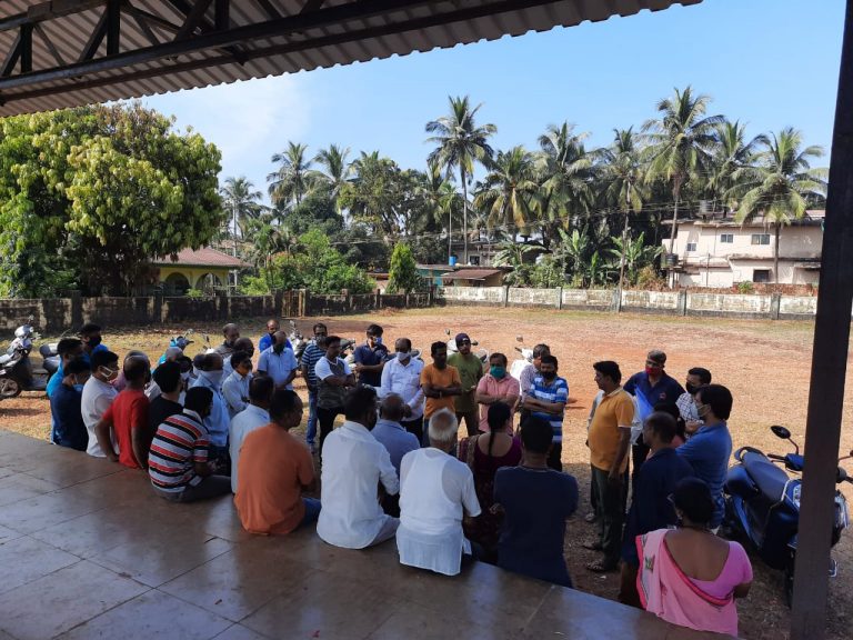 Honda villagers to boycott vote if road is not repaired before ZP polls By Devendra Gaonkar