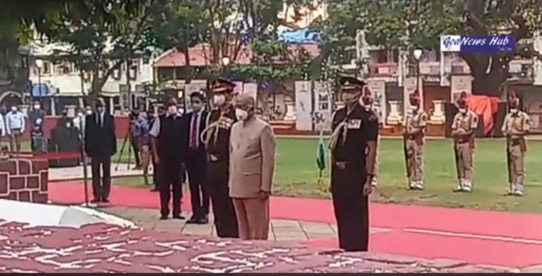 President of India lays wreath at Martyrs’ memorial
