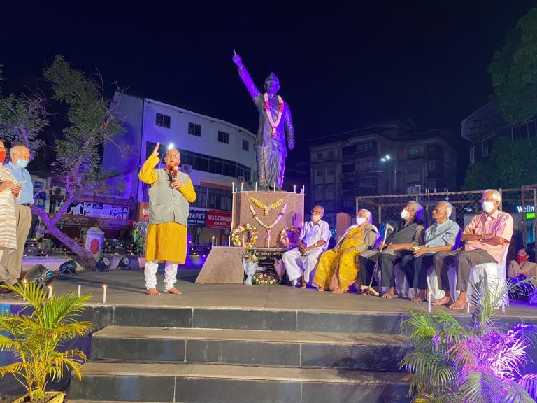 Freedom fighters felicitated at Lohia Maidan