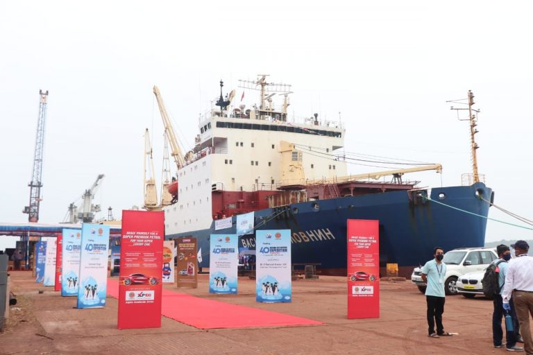 40th Indian Scientific Expedition to Antarctica flagged off