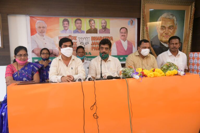 IIT Protest: CM will not visit Shel-Melaulim: Tanavade