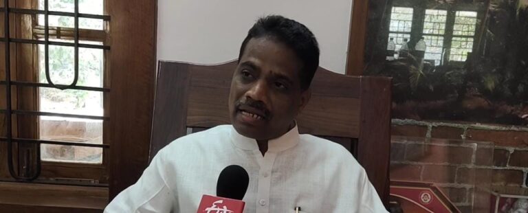 जिल्ह्यात ग्रामपंचायत आणि जिल्हा बँक निवडणुकीत महाविकास आघाडीच बाजी मारेल  जिल्हा बँक अध्यक्ष सतीश सावंत यांनी व्यक्त केला विश्वास