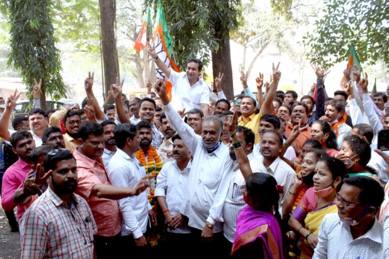 कोकणात रायगड व रत्नागिरीत शिवसेना तर सिंधुदुर्गात भाजपा