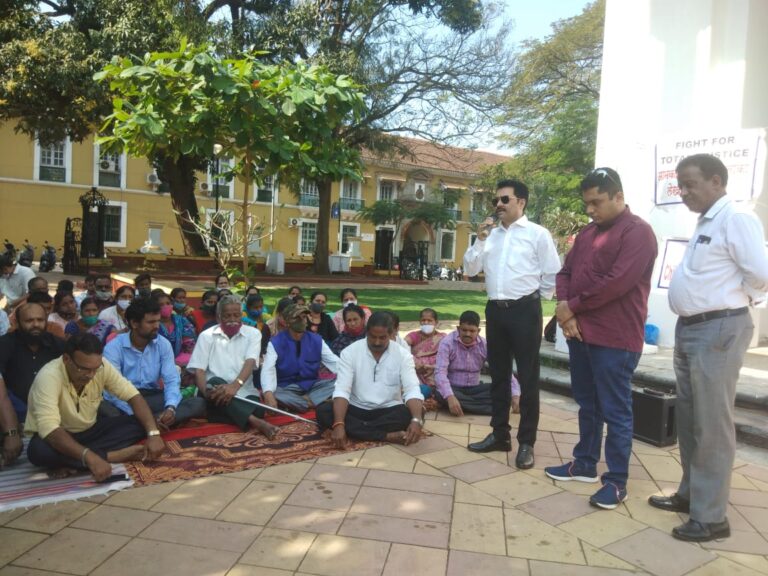 Goa Forward extends support to Children of Freedom Fighters sitting on fast unto death 
