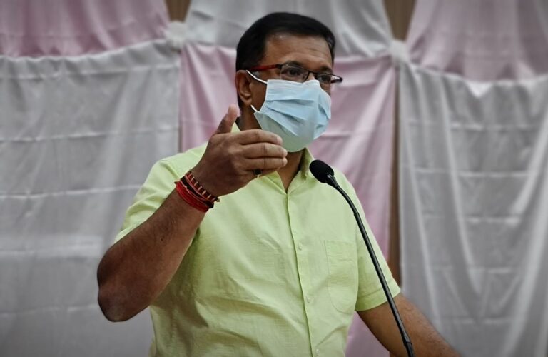 Vishwajit Rane thanks CM for his gratitude while his parents were treated for COVID-19
