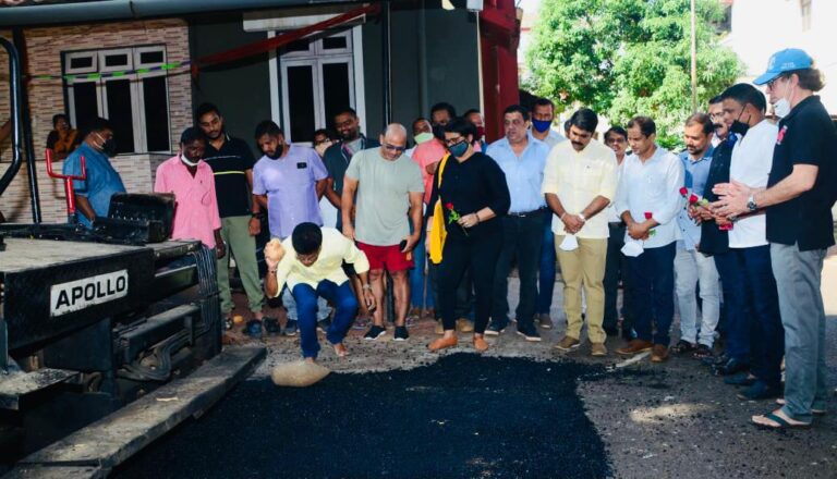 Vijai Sardesai launches road hot mixing worth 4 crores in Ward 6,8,9,10 at Fatorda.