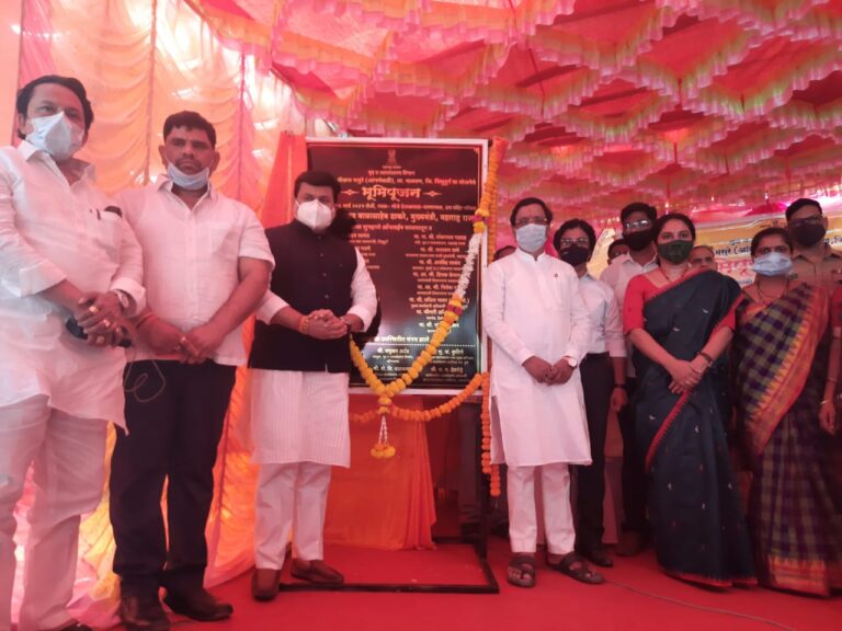 कोकणातील युवकांनी शेतीची कास धरावी  विकेल ते पिकेल योजनेच्या माध्यमातून कोकण सुजलाम सुफलाम करुया – मुख्यमंत्री उद्धव ठाकरे  मसुरे- आंगणेवाडी लघु पाटबंधारे योजना व मालोंड- मालडी कोल्हापूर पाटबंधारे योजनेचे मुख्यमंत्र्यांच्या हस्ते भूमिपूजन