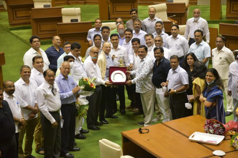 Goa Assembly congratulates Pratapsingh Rane for 50 years as MLA