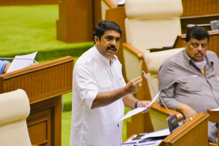 Vijai exposes BJP Govt’s COVID-19 management fiasco.