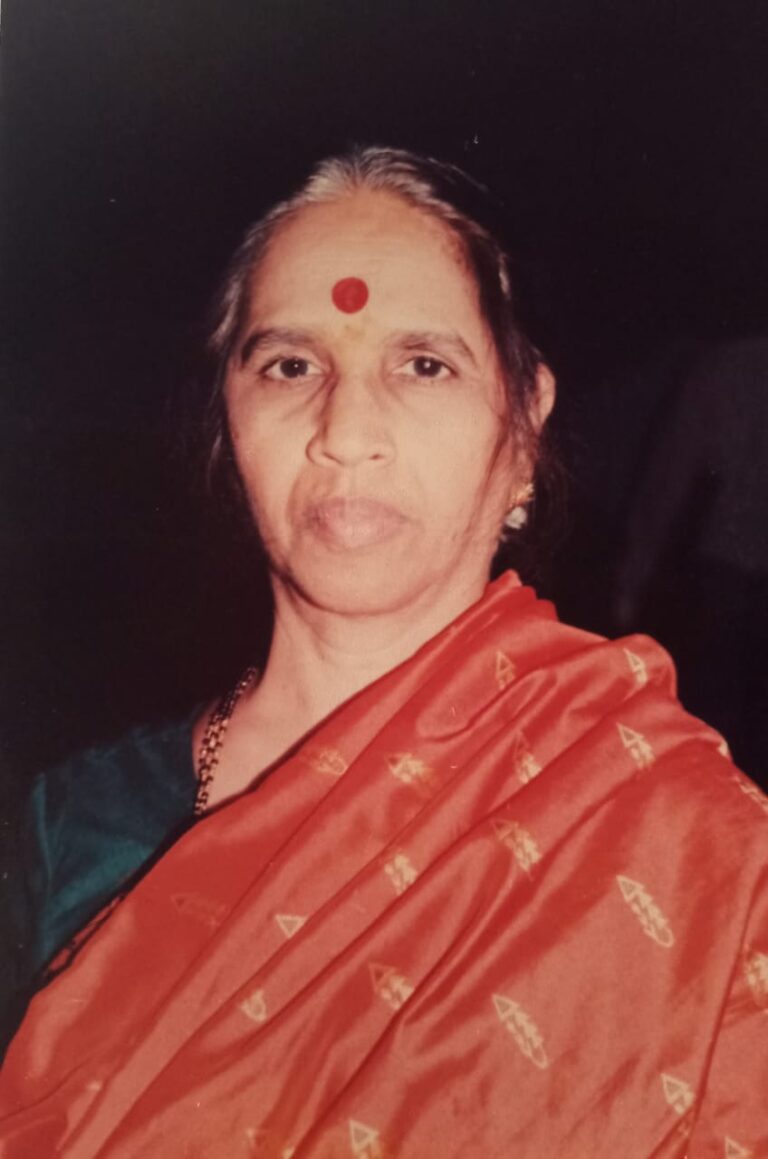 कणकवलीत जेष्ठ वकील संदीप रघुनाथ वंजारे याना मातृ शोक  संगीता रघुनाथ वंजारे यांचे कणकवली येथे निधन