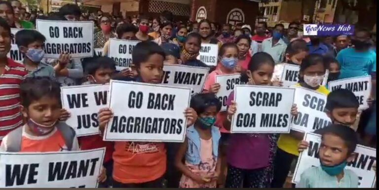 Family members of Taxi Operators join protest at Azad Maidan