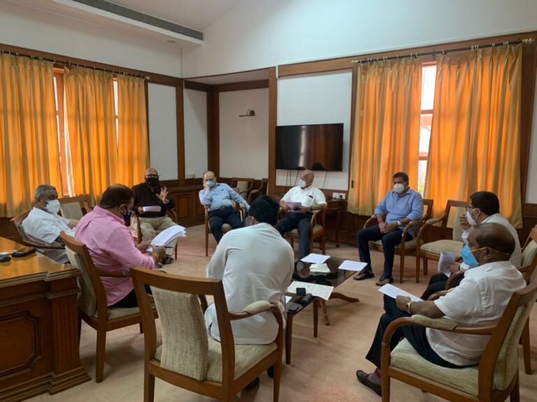Opposition MLAs demand 15 days lockdown in the state