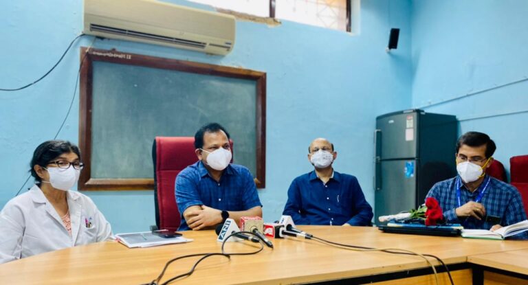 Third wave: Experts’ Committee recommends vaccination for lactating mothers