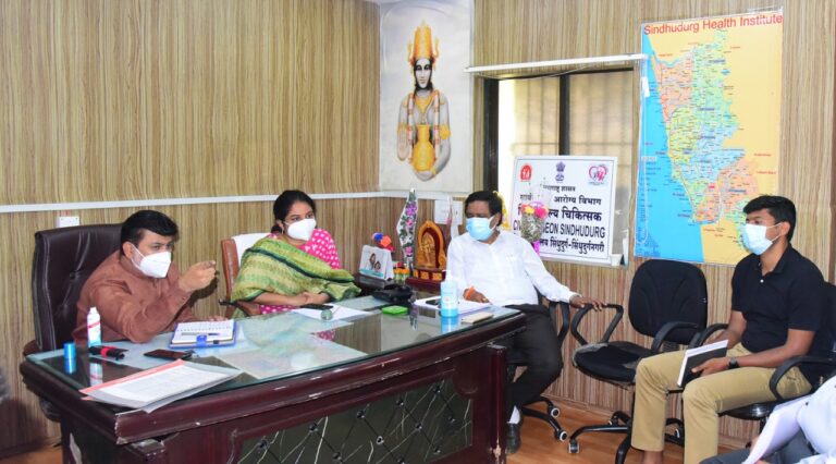 सिंधुदुर्ग जिल्हा रुग्नालयातील परिचारिकांचे प्रश्न मार्गी लावण्यासाठी लवकरच बैठक – पालकमंत्री उदय सामंत