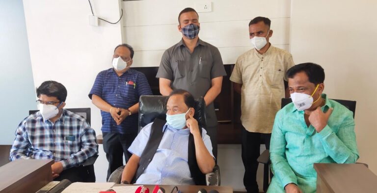 लसीकरणाचे ग्लोबल टेंडरसाठी मुख्यमंत्री कार्यालयातून १२ टक्के कमिशन मागितले – नारायण राणे