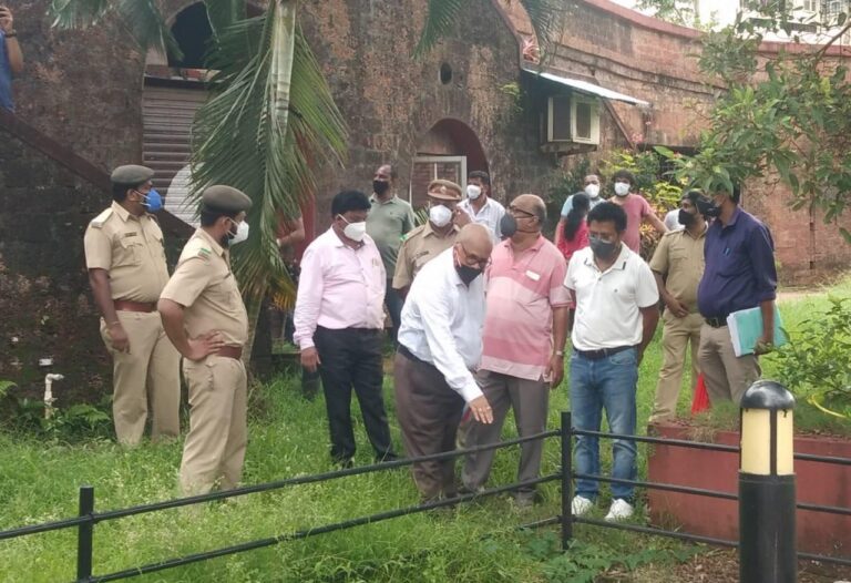 Prepare immediate action plan to refurbish neglected Ana Fonte garden – Digambar Kamat