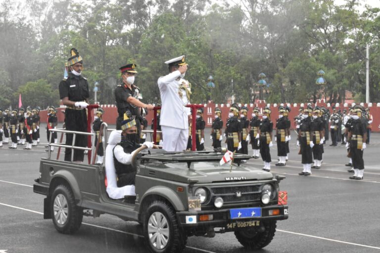 FOGA Reviews Passing Out Parade at 2STC