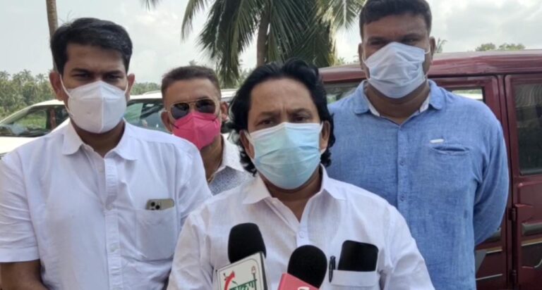 आ. नितेश राणेंनी जनाची नाहीतर मनाची तरी बाळगावी – संदेश पारकर