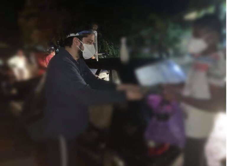 AAP Volunteers continue to provide food at GMC, Over 17000 food packets have been distributed till date: Rahul Mhambre