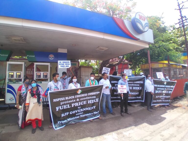 Goa Congress holds symbolic protest against fuel hike