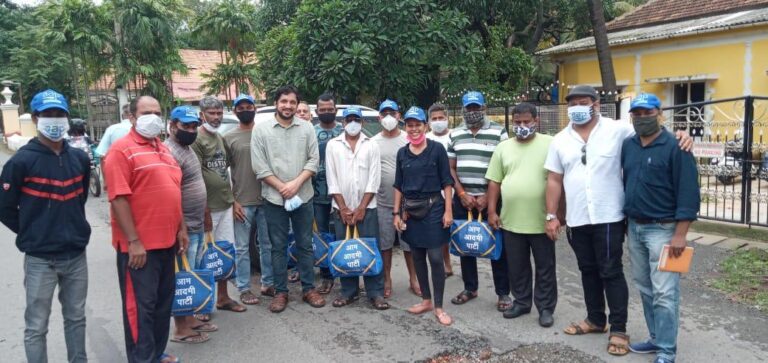 AAP distributes free ration kits to flower vendors in Marcaim and taxi drivers in Panaji