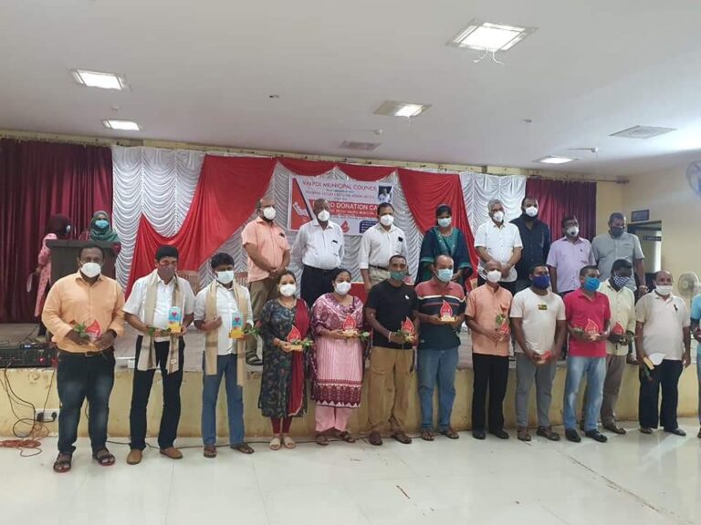 VMC, Phoenix Club organise blood donation camp  Devendra Gaonkar