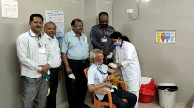 सिंधुदुर्ग जिल्ह्यात 2 लाख 45 हजार 309 जणांनी घेतला पहिला डोस