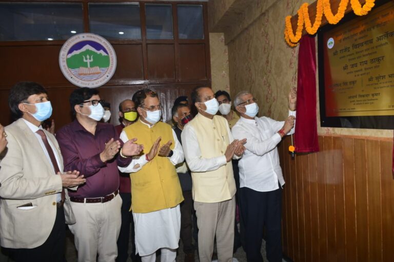 Governor Arlekar lauds academic achievements of HP University
