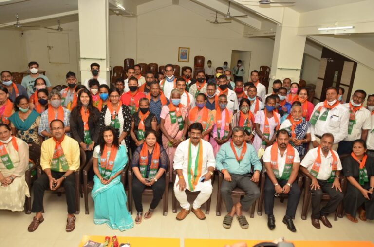 Congress suffers jolt as Fatorda Block leaders join BJP