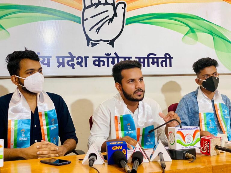 Resume offline classes in colleges only after students are fully vaccinated : NSUI
