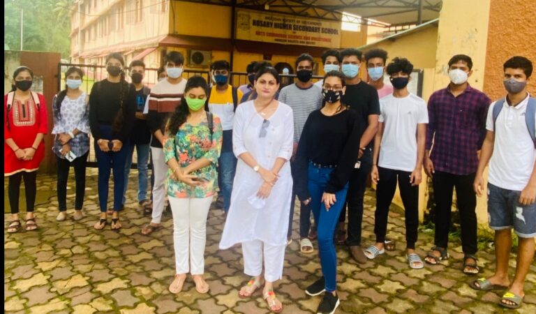 AAP Vice President Pratima Coutinho intervenes for Students of Rosary Higher Secondary School. Request CM to make their exams online as students too young to be vaccinated