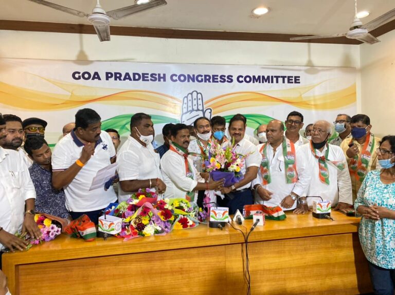 What’s Congress’ strategy in Goa? Admit and admit and admit and?