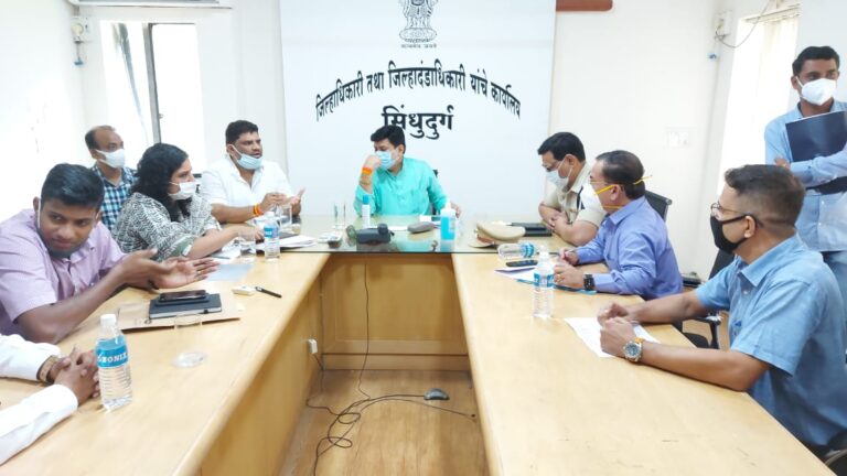 कोविड नियमांचे पालन करून जिल्ह्यातील वॉटरस्पोर्ट सुरू करण्यास परवानगी देणार  पालकमंत्री, जिल्हाधिकारी यांच्या बैठकीत निर्णय