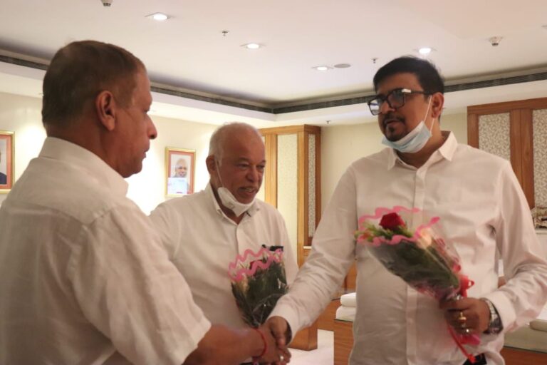 Luizinho Faleiro and others reach Kolkatta, to join TMC tomorrow