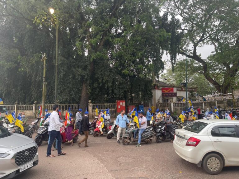 AAP Rozgar Yatra receives over whelming response at Cumbharjua and Maem today