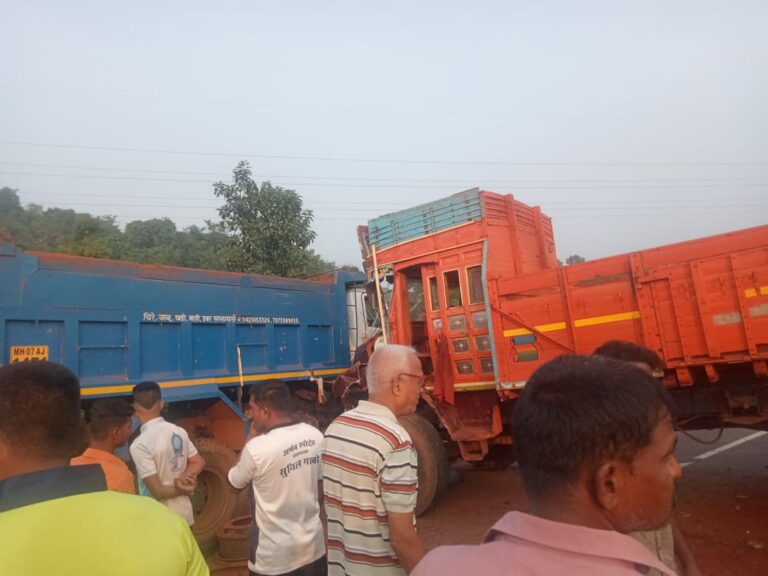 वागदेत ओव्हरटेक करण्याच्या नादात ट्रक – डंपर चा अपघात