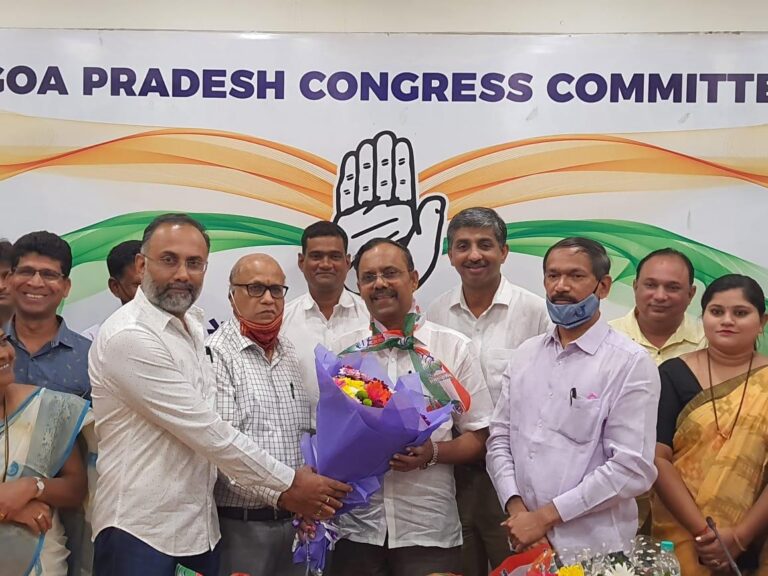 Ex-BJP MLA Carlose Almeida joins Congress