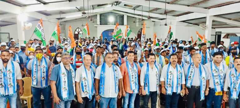 Big boost to Goa TMC as over 300 youth from Cumbarjua join party