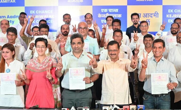 AAP Goa candidates swear affidavit promising not to indulge in corruption, defection  