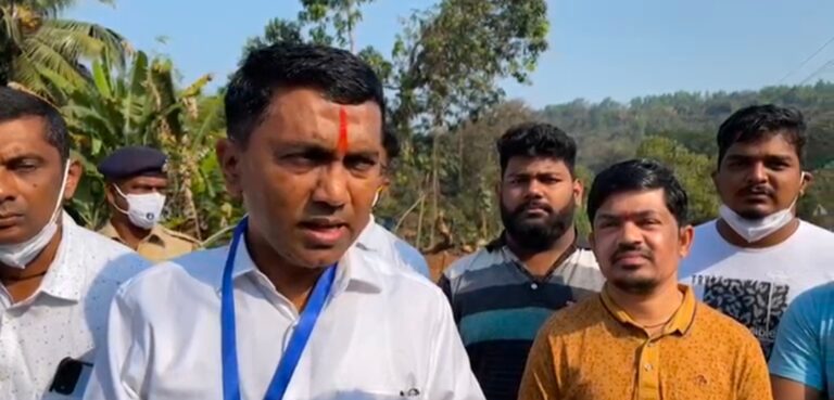 PM Modi calls CM Pramod Sawant to wish him on polling day