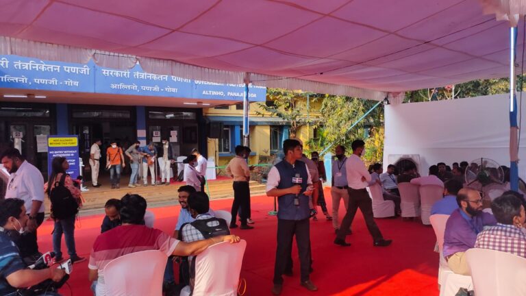 BJP loses its both the deputy chief ministers