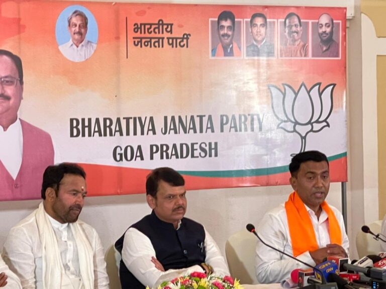 MGP, three Independents extend support, BJP not to stake claim today