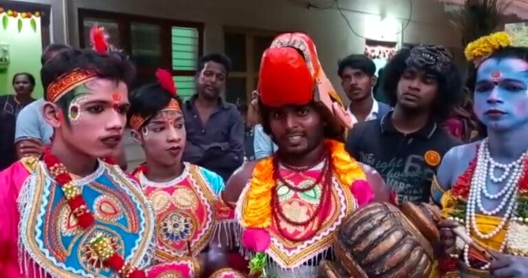 तळकोकणात शिमगोत्सवाची धुम  शिमगोत्सवात लोककलावंतांच्या कलागुणांचा उत्सव सुरू