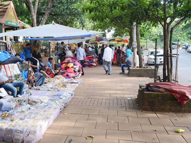 Drive against illegal hawkers, touts and street vendors in Mapusa, Colvale and Anjuna.
