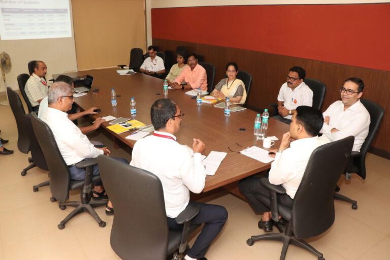 Goa CM meets Edu Dept officials over falling rank in National Achievement Survey Report