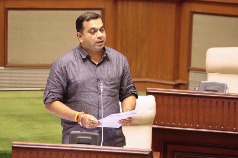 Models shacks to be set up on four beach stretches: Rohan Khaunte
