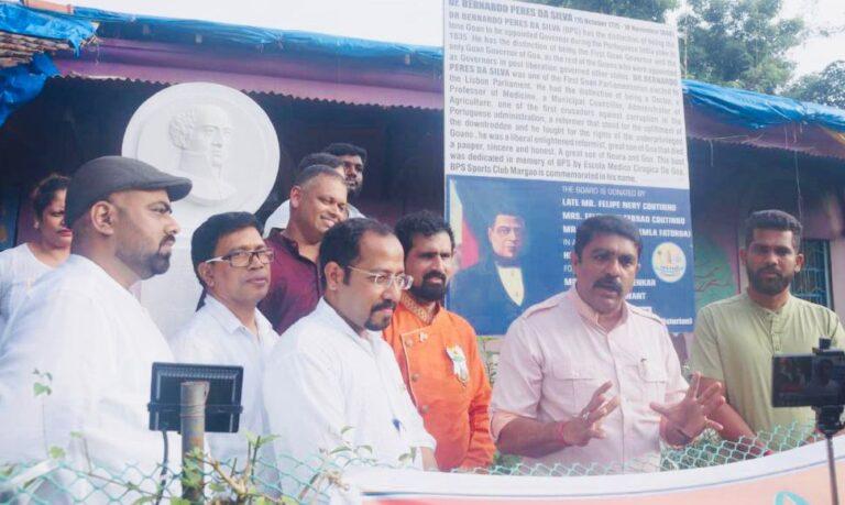 Goa Forward President Vijai Sardesai inaugurates bust of Former Governor of Portuguese Bernardo Prered D’Silva at Neura