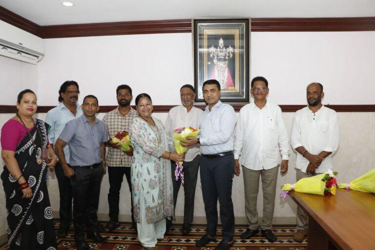 Two Independent Panch members from Rumdamol extends support to BJP