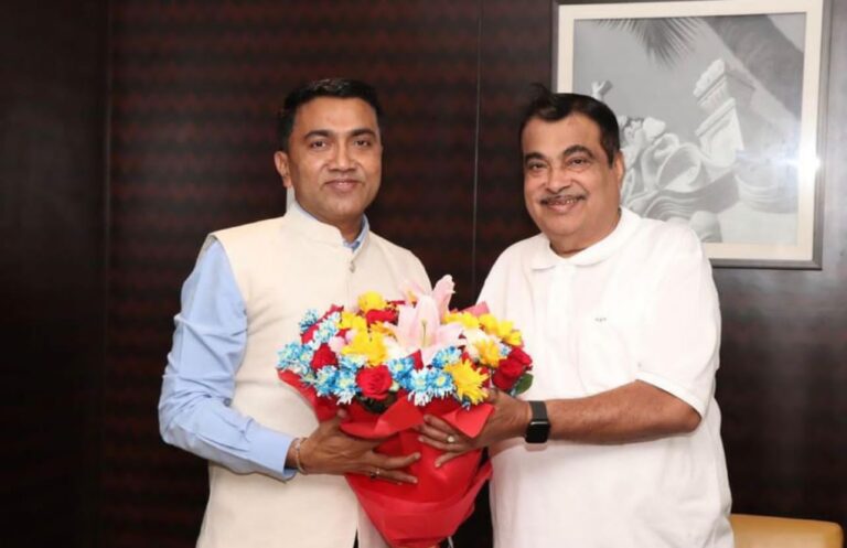 Goa CM meets Gadkari in Goa, discusses infra projects